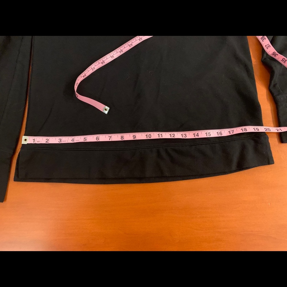 Old Navy M Lattice Back, Active Sweatshirt, Black - Picture 14 of 16